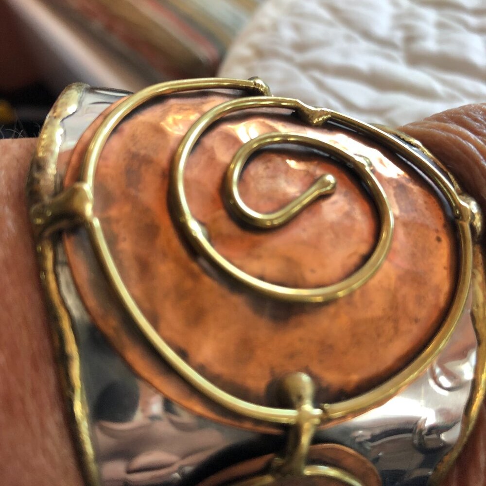 Multi-metal wrist band